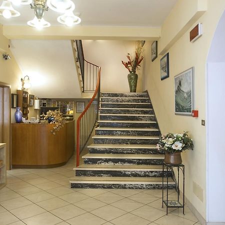 Fior Di Loto - Rimini Hotel Eksteriør billede